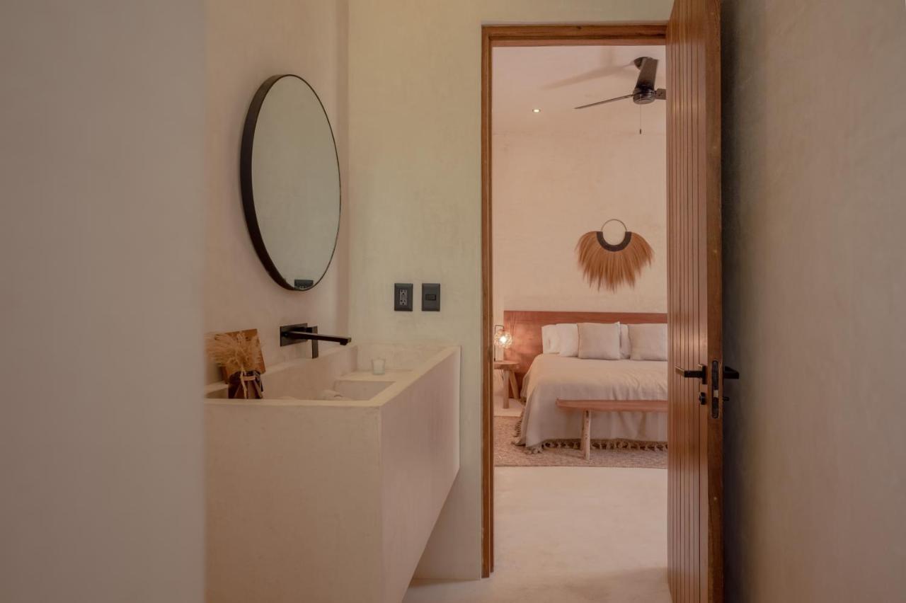 Naum - Secluded Villa With Private Cenote Tulum Esterno foto