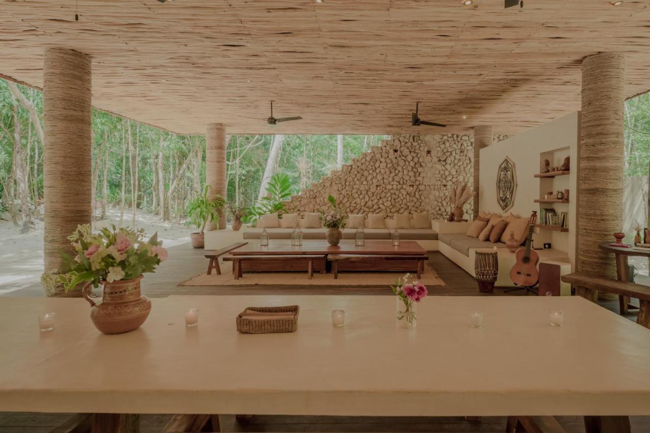 Naum - Secluded Villa With Private Cenote Tulum Esterno foto