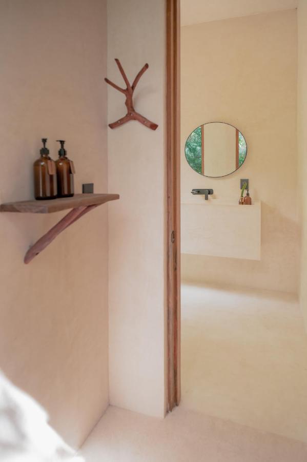 Naum - Secluded Villa With Private Cenote Tulum Esterno foto